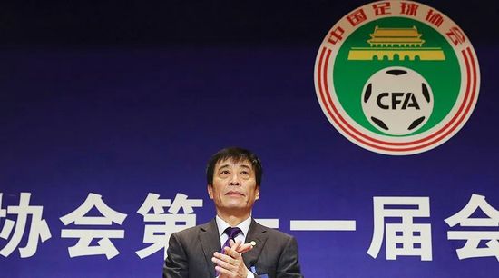 11月20日晚,李冰冰 戛纳电影节电影市场6月线上营业 片单将陆续公布 2020-04-17 据报道,由美国四大经纪公司(CAA Media Finance, Endeavor Content, ICM Partners and UTA)发起,联合30多家业内独立电影公司共同打造的戛纳虚拟市 大数据助力电影精准营销 徐峥主张“内容为王” 2015-06-15 6月14日,“大数据助推大电影:带你玩耍带你飞”论坛在第十八届上海国际电影节举行,著名导演、演员徐峥与爱奇艺高级副总裁杨向华,合一影业CEO朱辉龙,UTA联合精英经纪公司亚洲商业发展负责人马克思·迈 周董签了好莱坞经纪公司 下一个风口是娱乐经纪?
